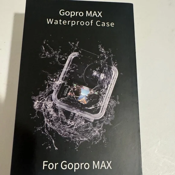 NIB GoPro MAX Underwater dive case - Picture 1 of 3